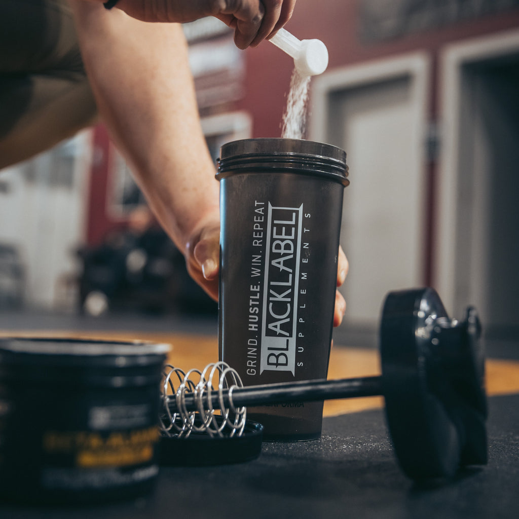 28 oz Protein Shaker Bottle – Leak-Proof & Clump-Free