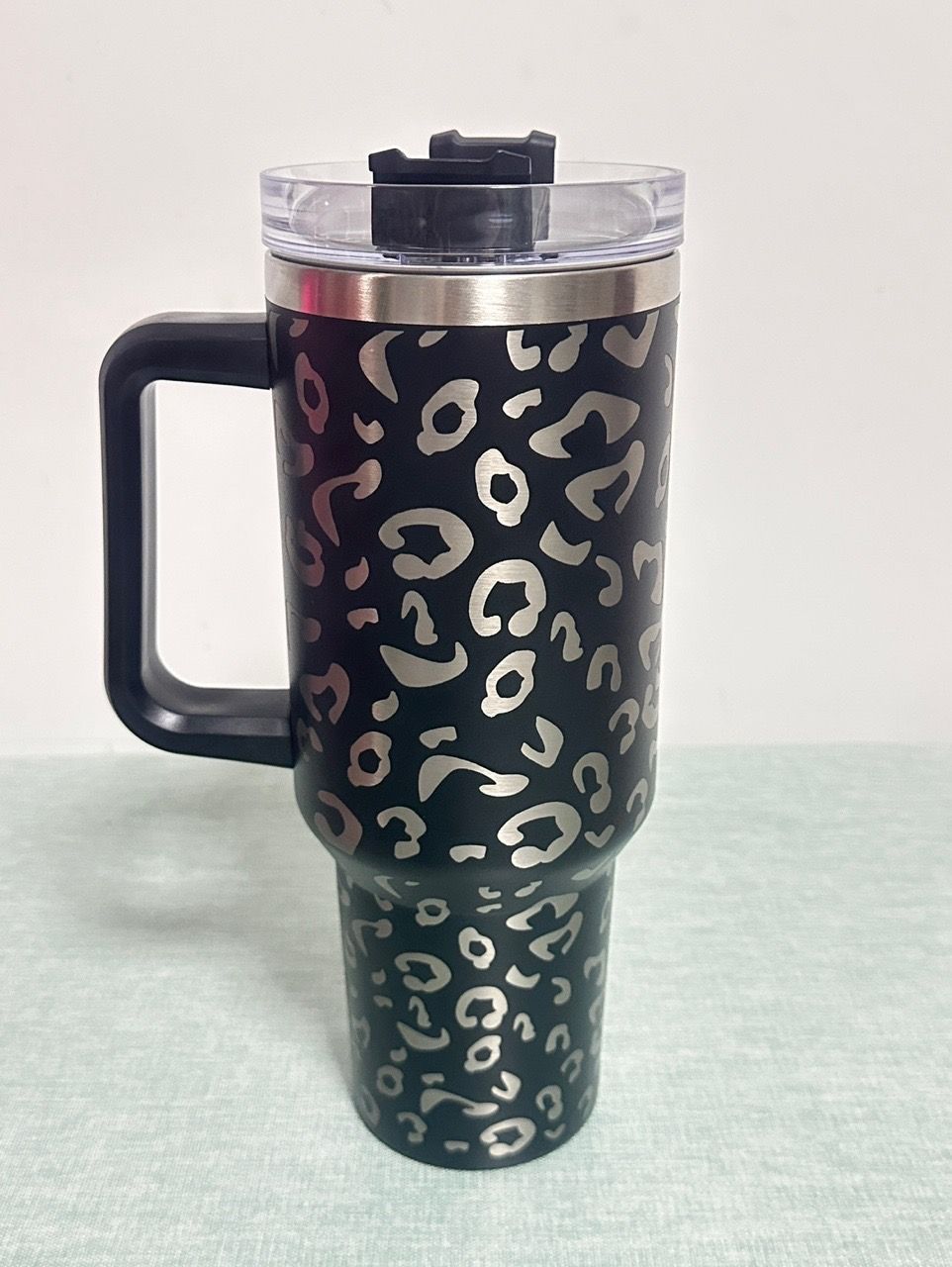 40oz Laser Etched Cheetah Tumbler – Insulated Stainless Steel